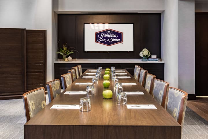 Hampton Inn & Suites Washington DC-Navy Yard