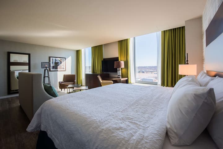 Hampton Inn & Suites Washington DC-Navy Yard