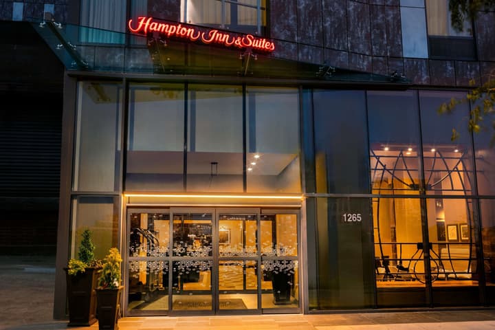 Hampton Inn & Suites Washington DC-Navy Yard