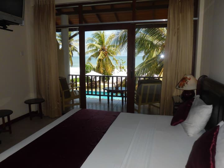 Paradise Beach Club