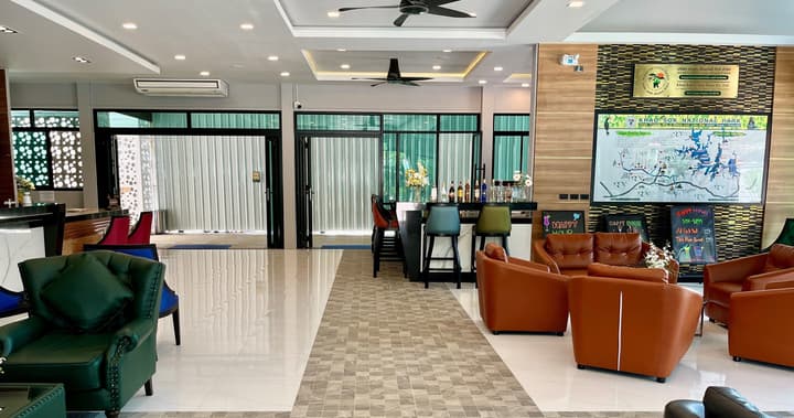 Khao Sok River Lodge Hotel