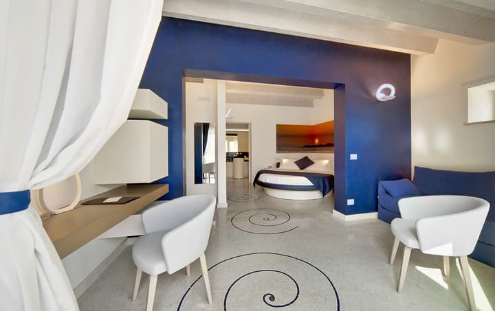 Zafran Boutique Hotel
