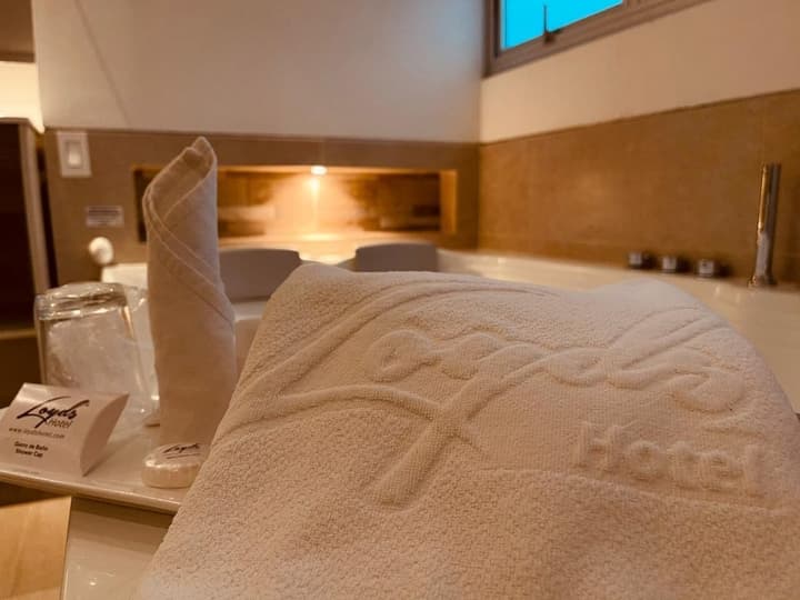 Loyds Hotel
