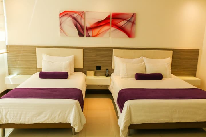 Loyds Hotel