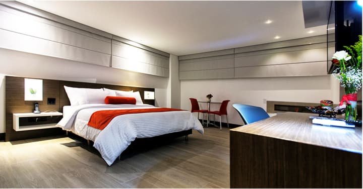 Loyds Hotel