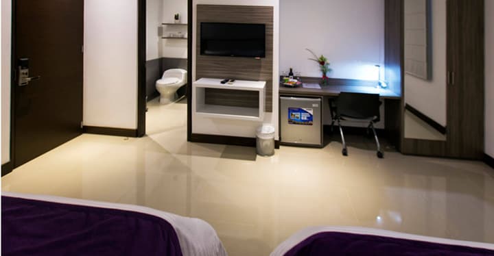 Loyds Hotel