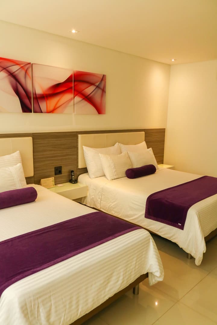 Loyds Hotel