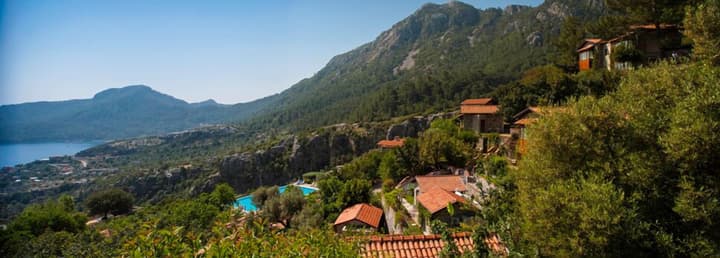 Dionysos Hotel