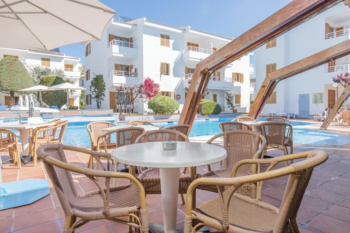 Aparthotel Flora