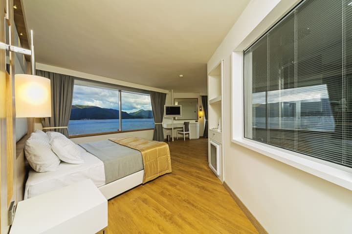 Poseidon Hotel - Adults Only