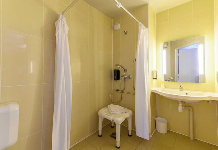 B&B HOTEL Marne-la-Vallée Bussy-Saint-Georges