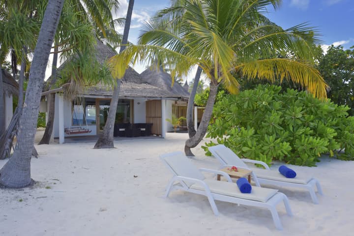 Angaga Island Resort & Spa