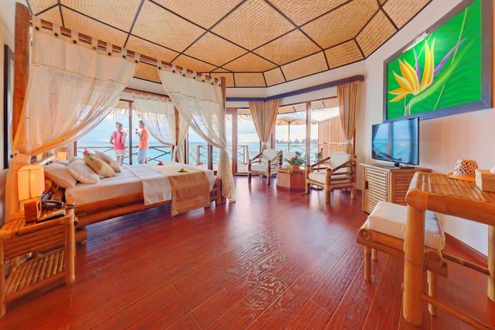 Angaga Island Resort & Spa