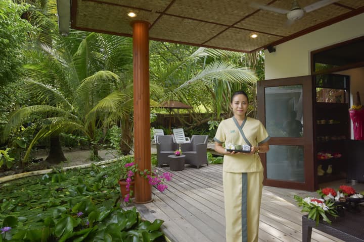 Angaga Island Resort & Spa