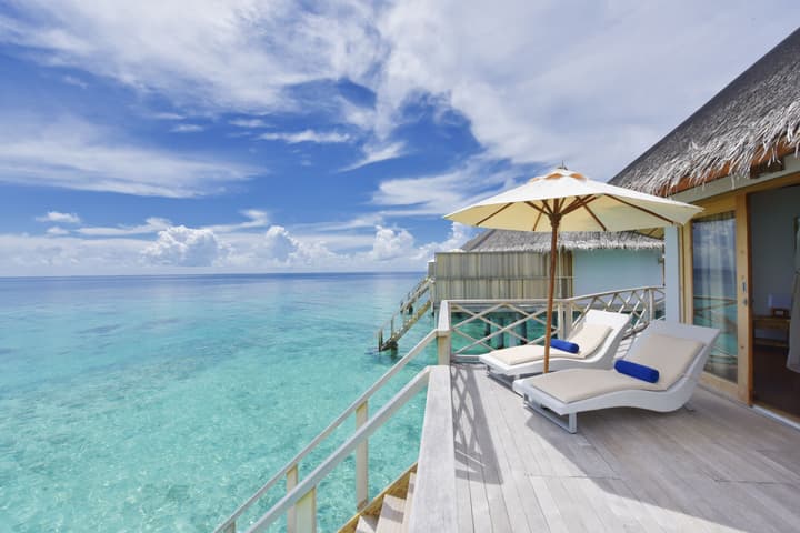 Angaga Island Resort & Spa