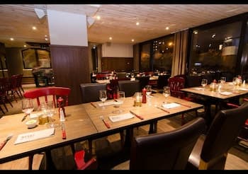 Langley Hotel Tango