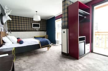 Langley Hotel Tango