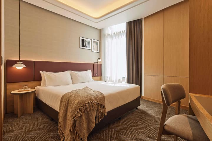 Rydges Australia Square