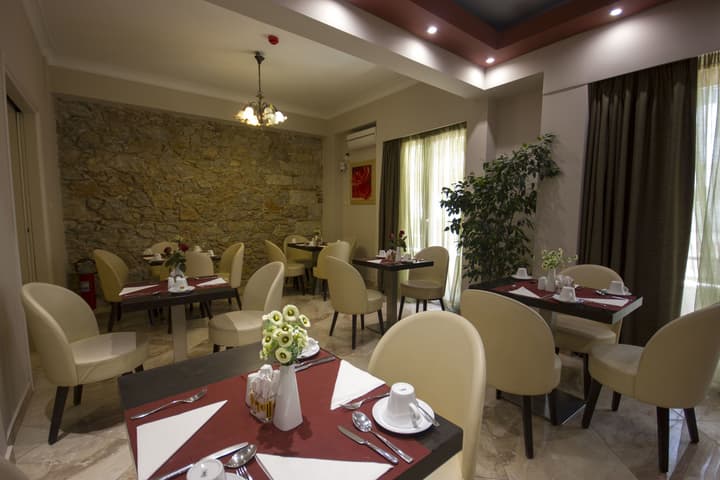 Ambrosia Suites & Aparts
