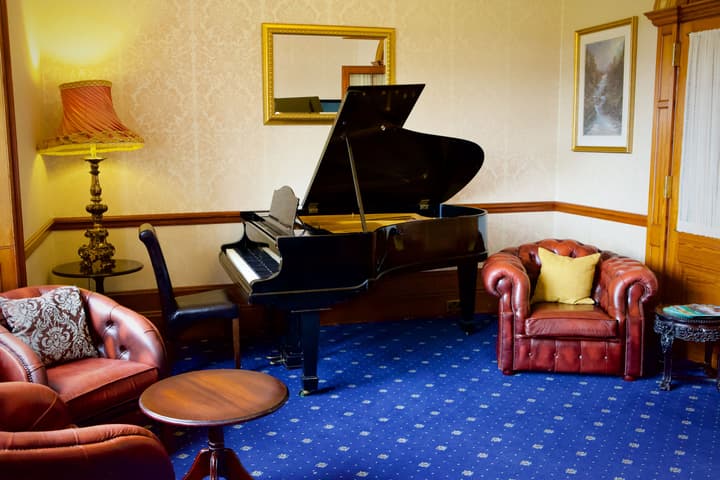Ramnee Hotel