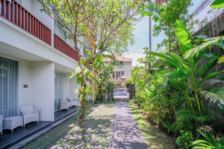 Kamini Legian Hotel