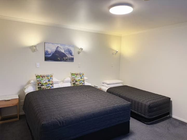 Amber Court Motel