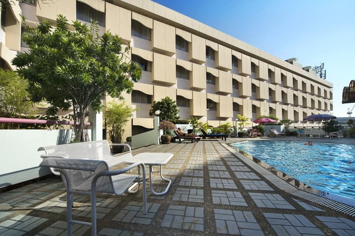 Royal Rattanakosin Hotel