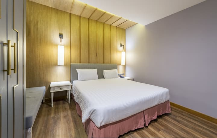 Royal Rattanakosin Hotel