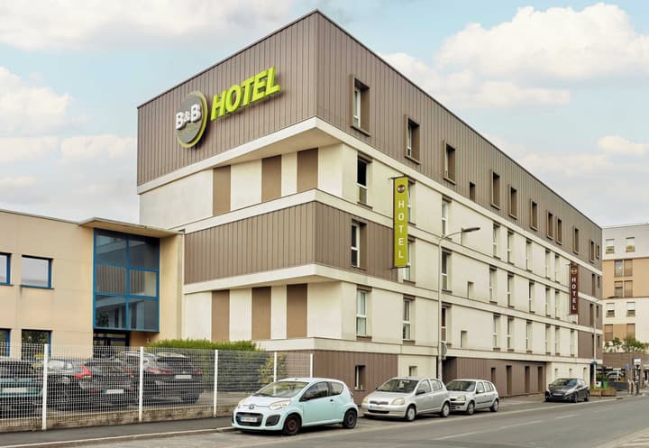 B&B HOTEL Paris Romainville Noisy-le-Sec