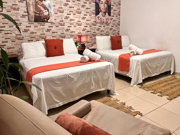 Panama House Bed & Breakfast