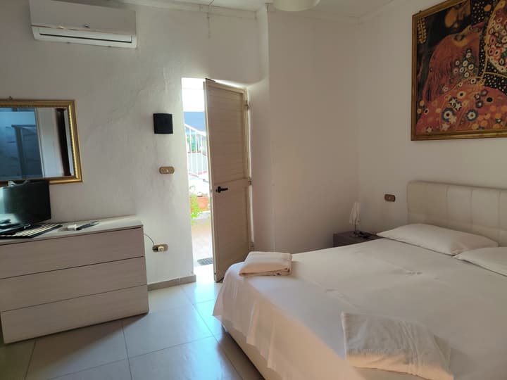 Hotel Company