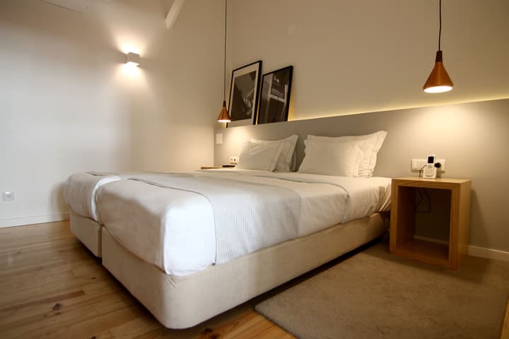 The 8 Downtown Suites