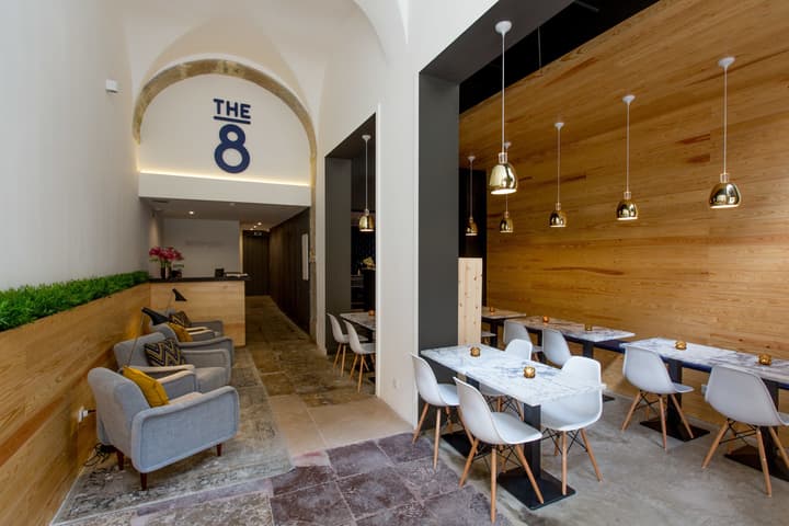 The 8 Downtown Suites