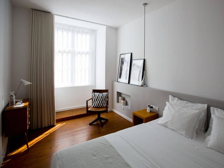 The 8 Downtown Suites