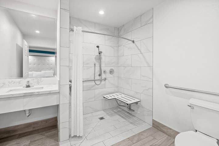 Rodeway Inn Commerce - Los Angeles