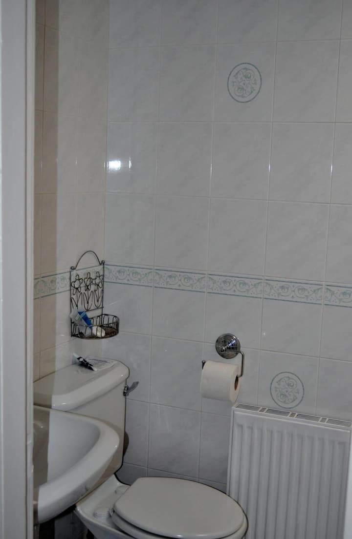 Abbotsford Hotel
