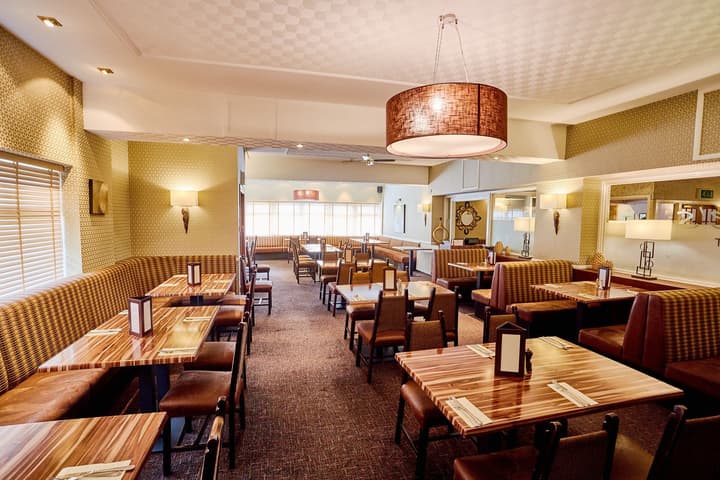 Abbotsford Hotel