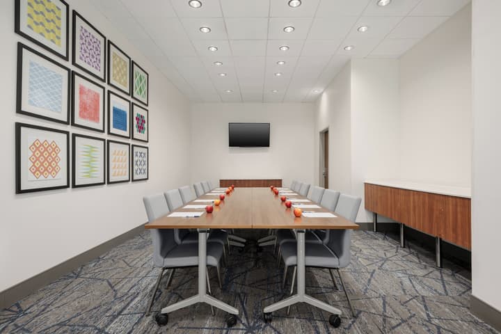 Holiday Inn Express & Suites Victoria - Colwood