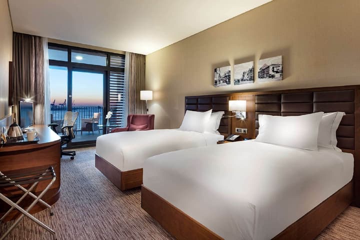 Hilton Garden Inn Izmir Bayrakli