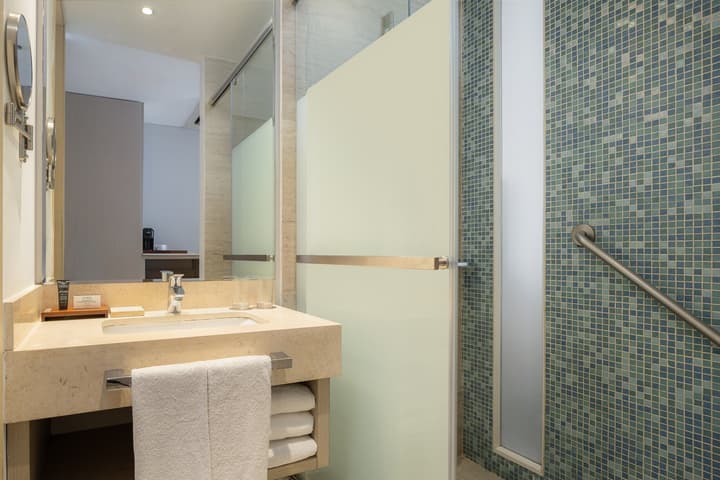Courtyard By Marriott Santa Marta Resort