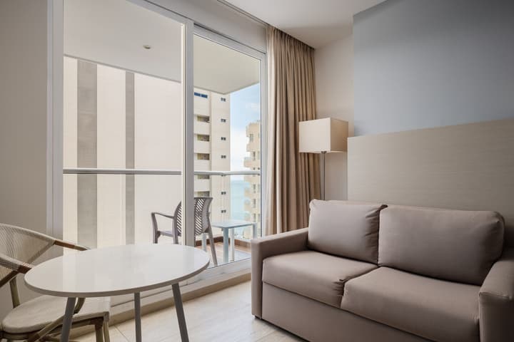 Courtyard By Marriott Santa Marta Resort
