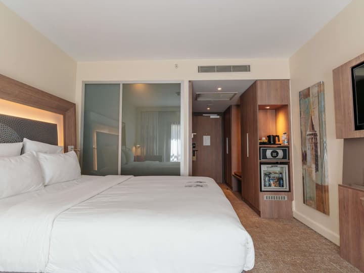 Novotel Istanbul Bosphorus