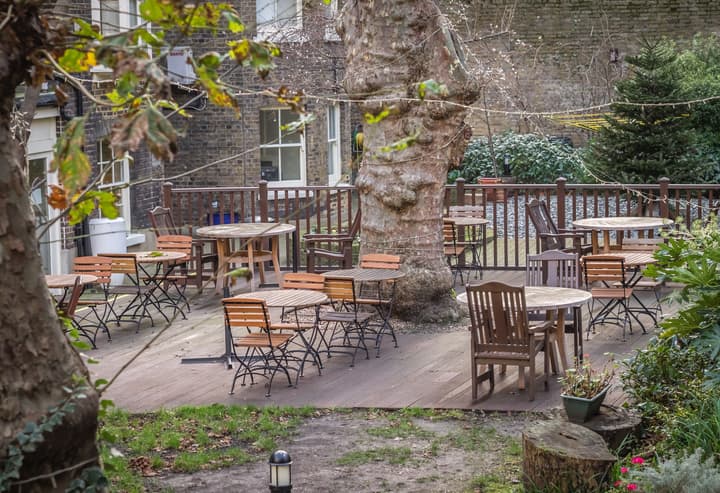LSE Passfield Hall - Campus Accommodation