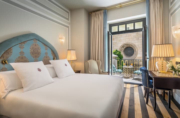 Gran Hotel Claridge Granada - Preferred Hotels & Resorts