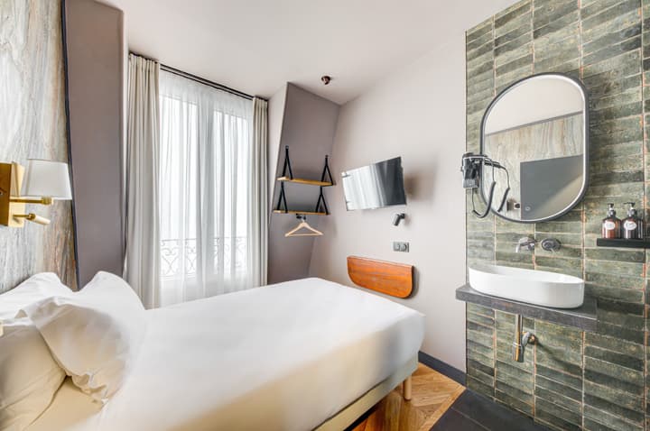 Hôtel Maât Batignolles