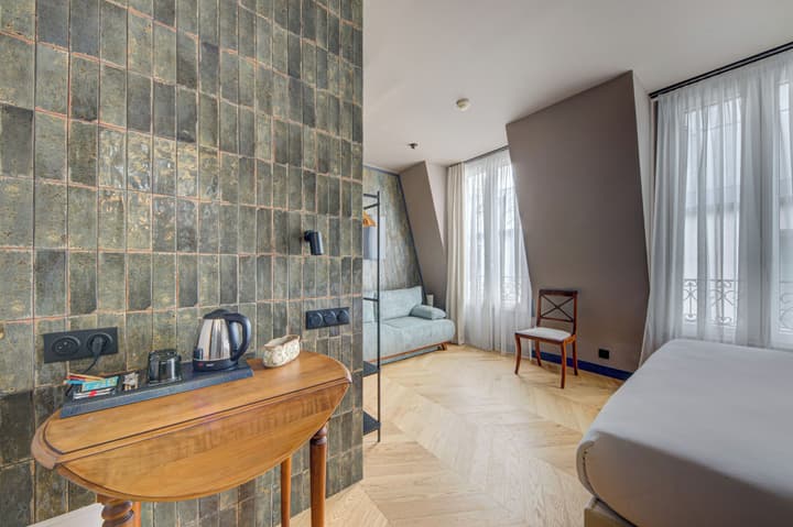 Hôtel Maât Batignolles