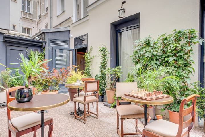 Hôtel Maât Batignolles