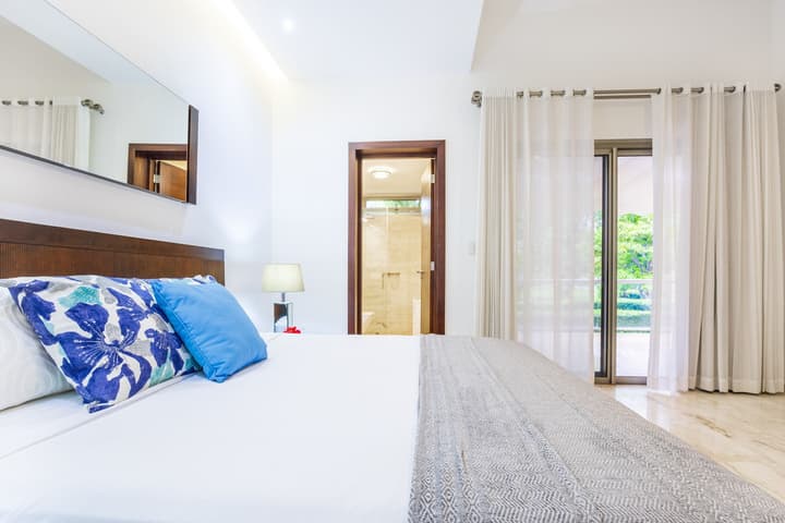 Villa Desiree 5BR Cocotal Luxury Villa Pool Maid