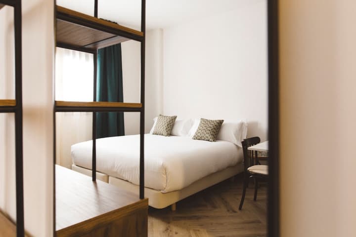 Honest Hotel Granada