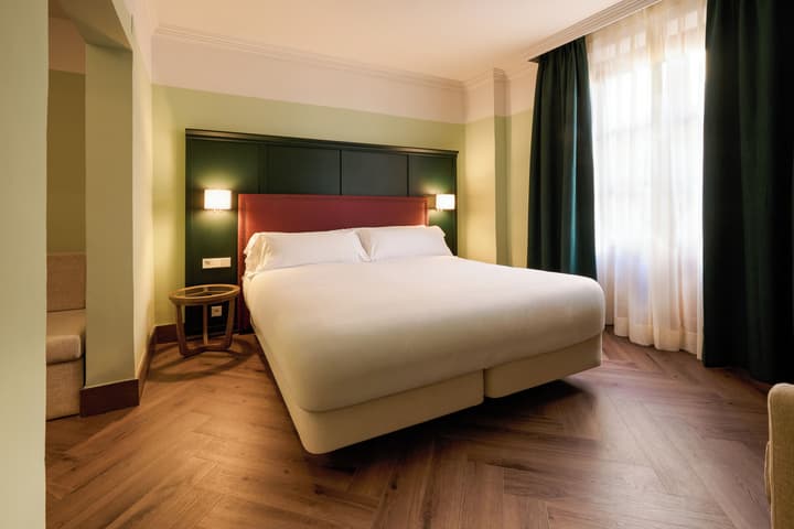 Honest Hotel Granada